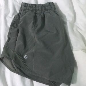 COPY - Lululemon Hotty Hot Short 4”